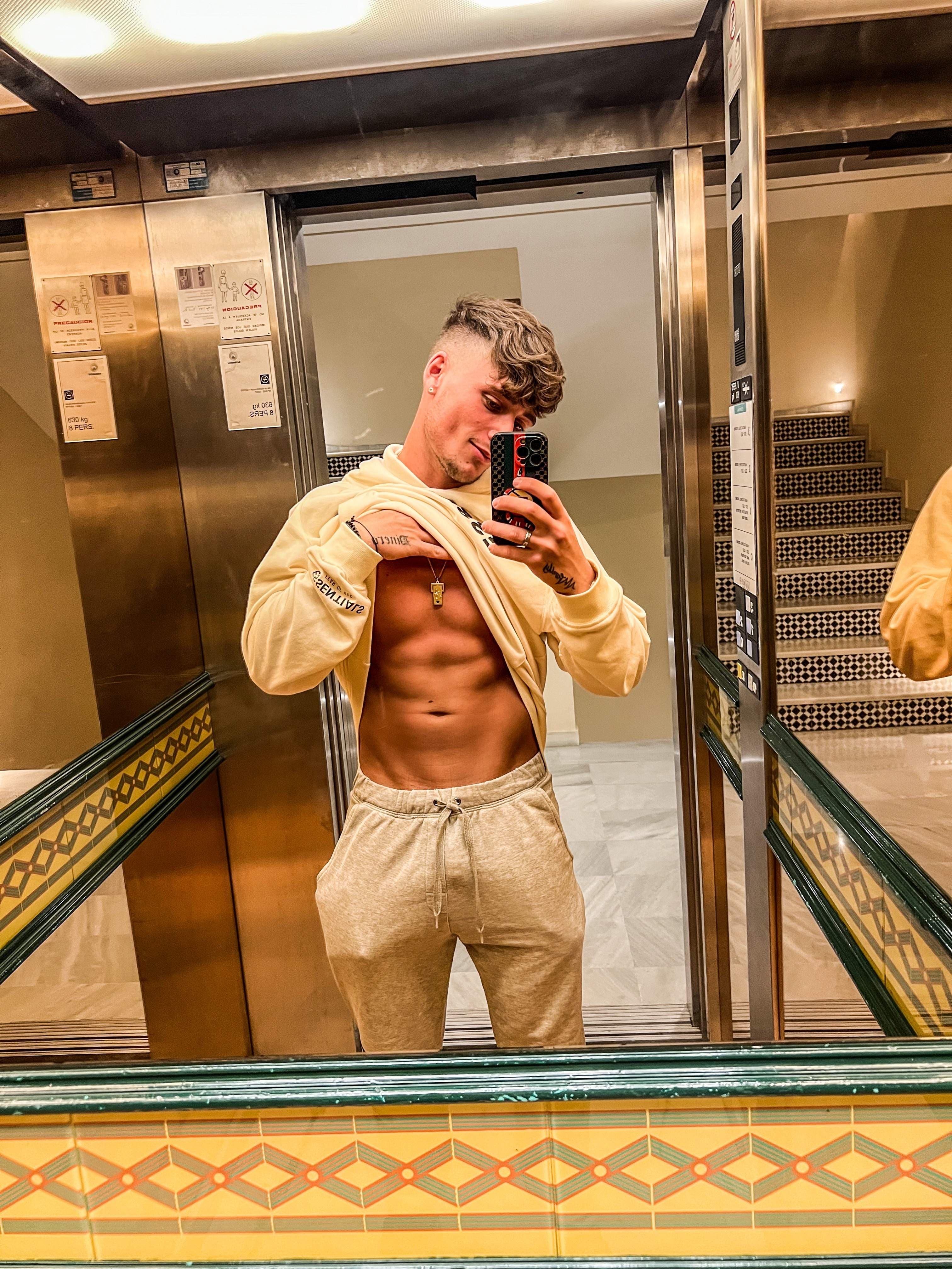 Rosswalkerofficial