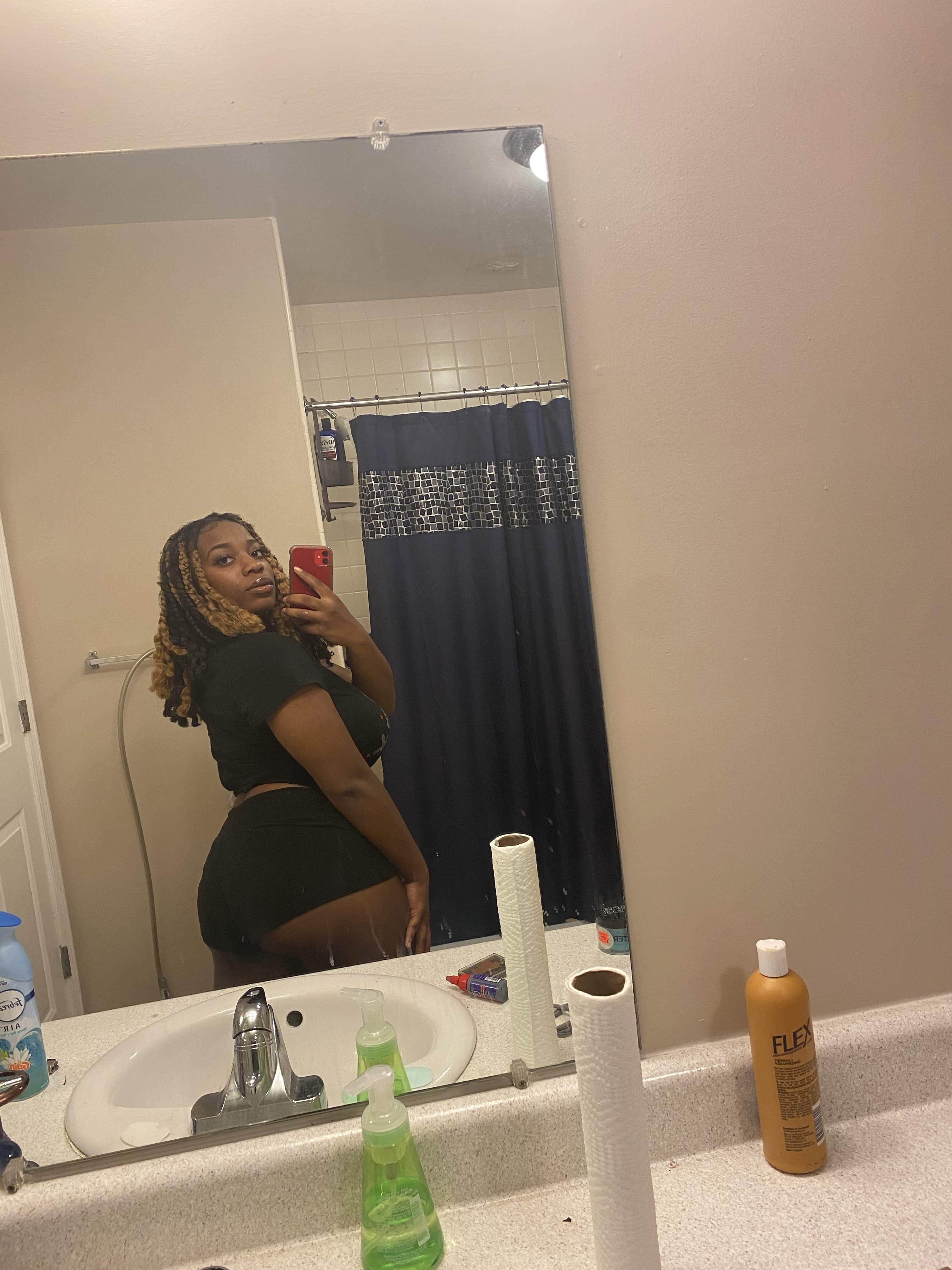 Sweet E.B.💋👅💦