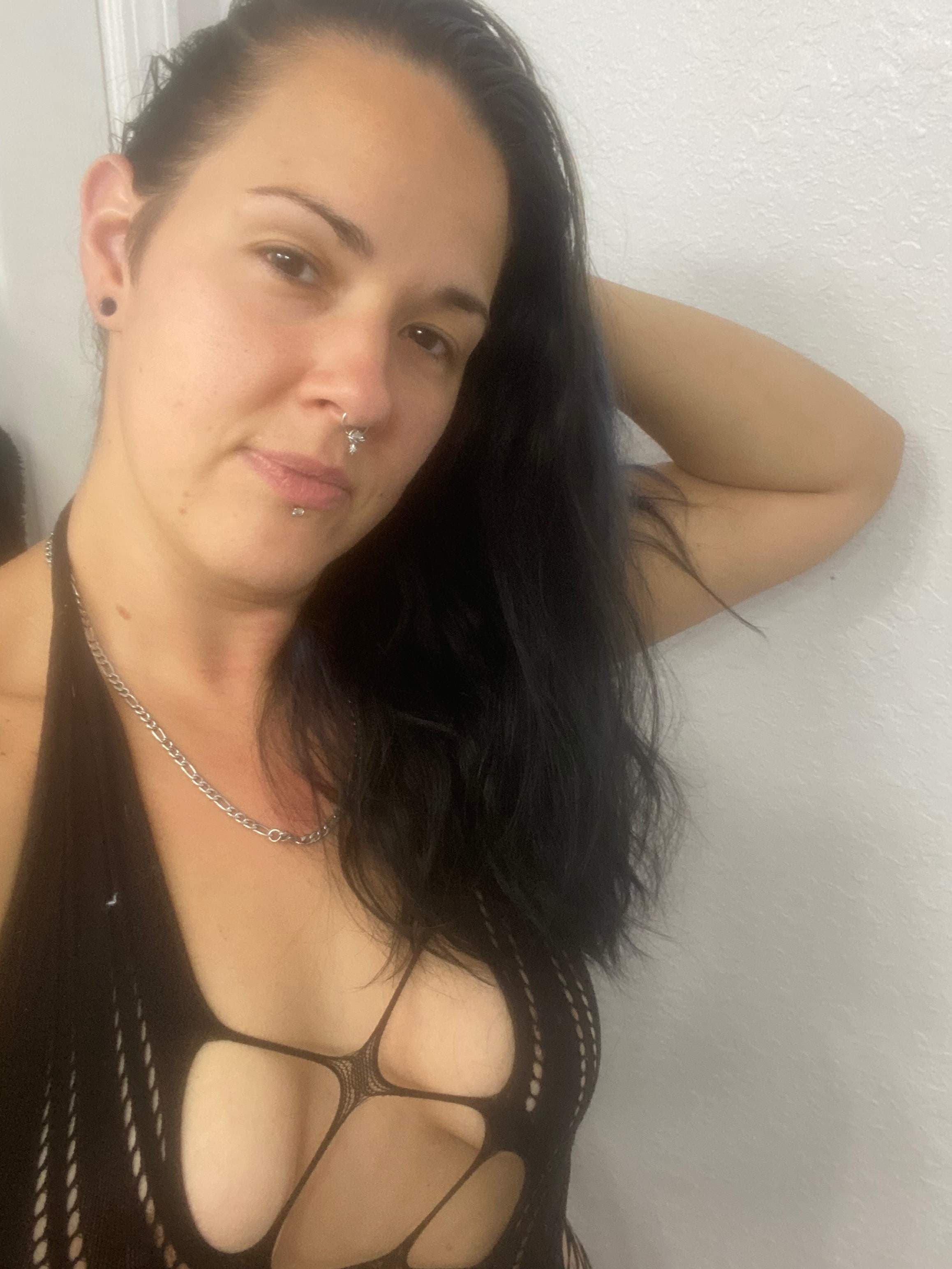 Sam 🍑🍑 #1 HOTTEST MOM ON ONLYFANS 🍑🍑