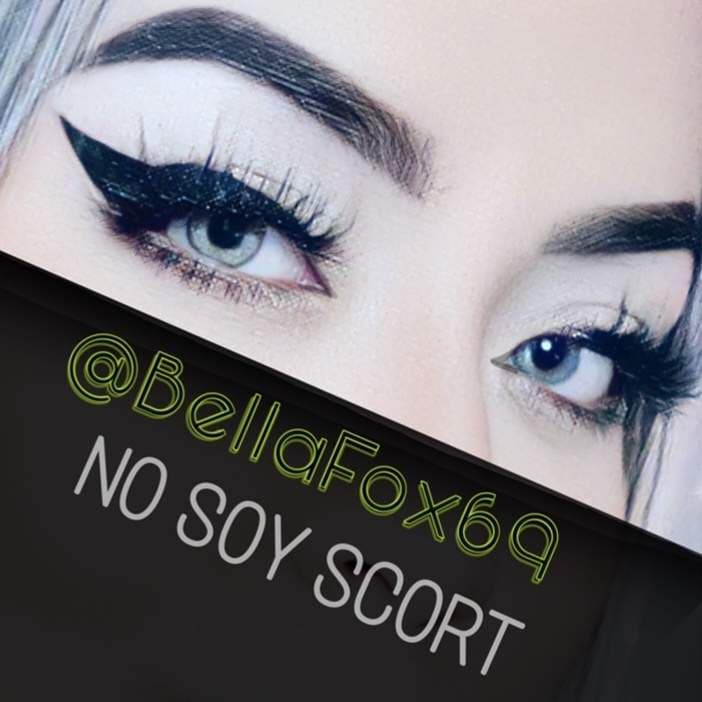 Bella Fox 🖤