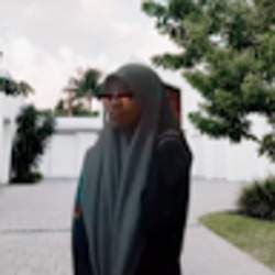 AUNI IZZATI