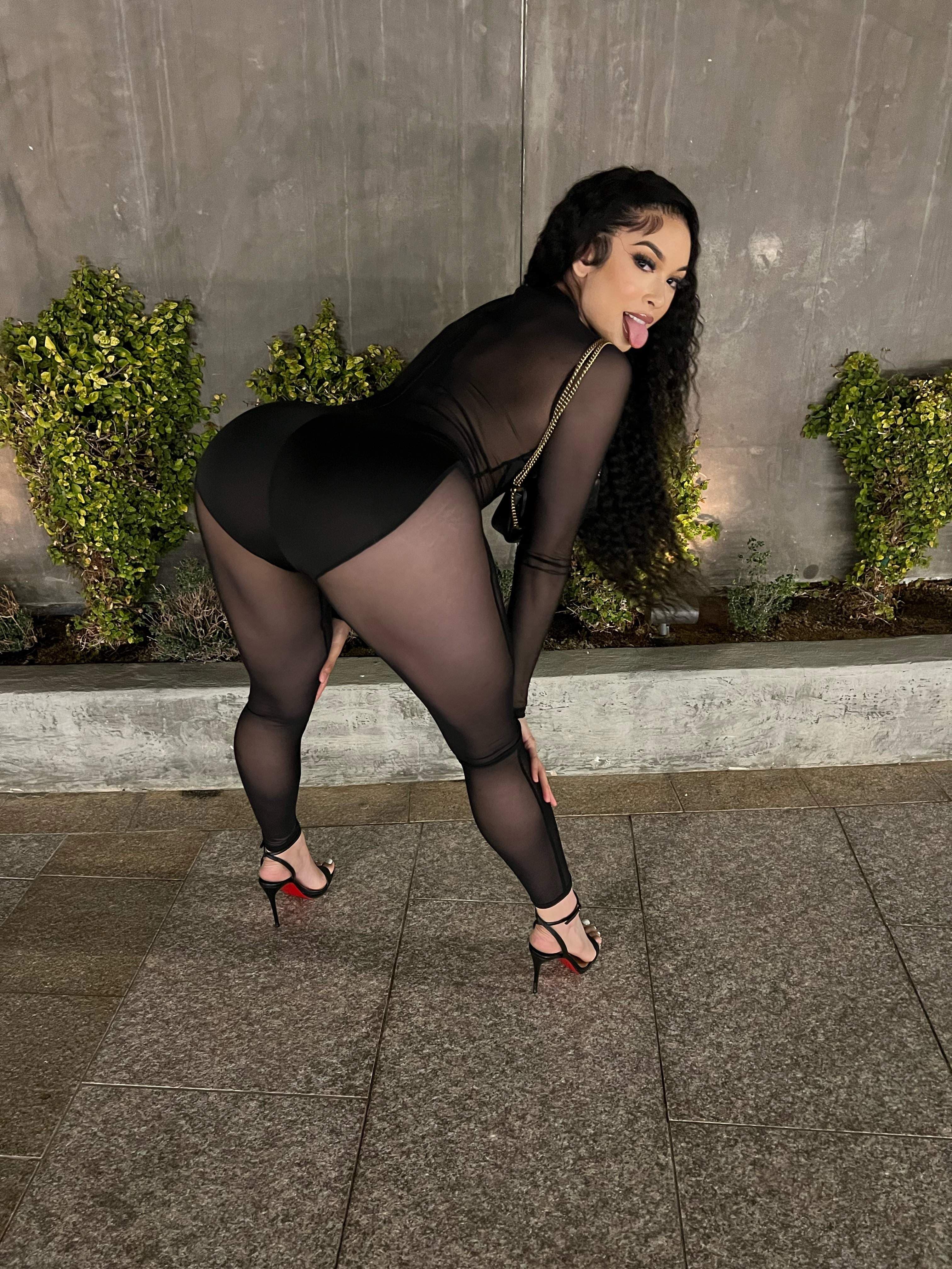 YOUR FAVORITE 💦💕