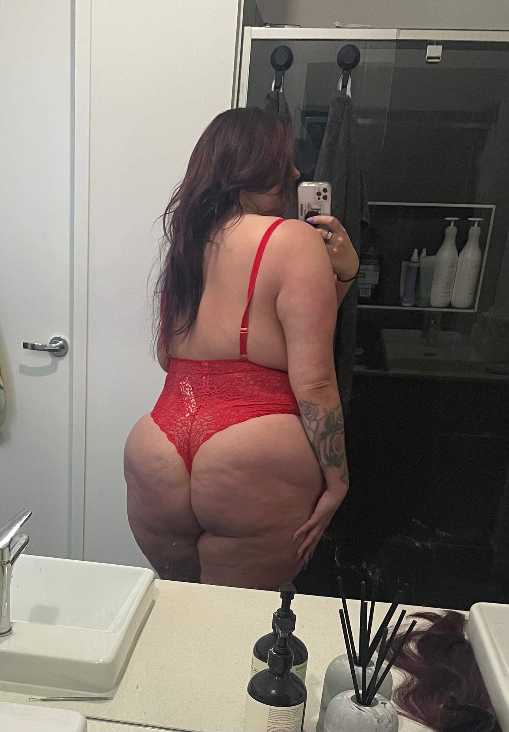 Curvydeviant2022