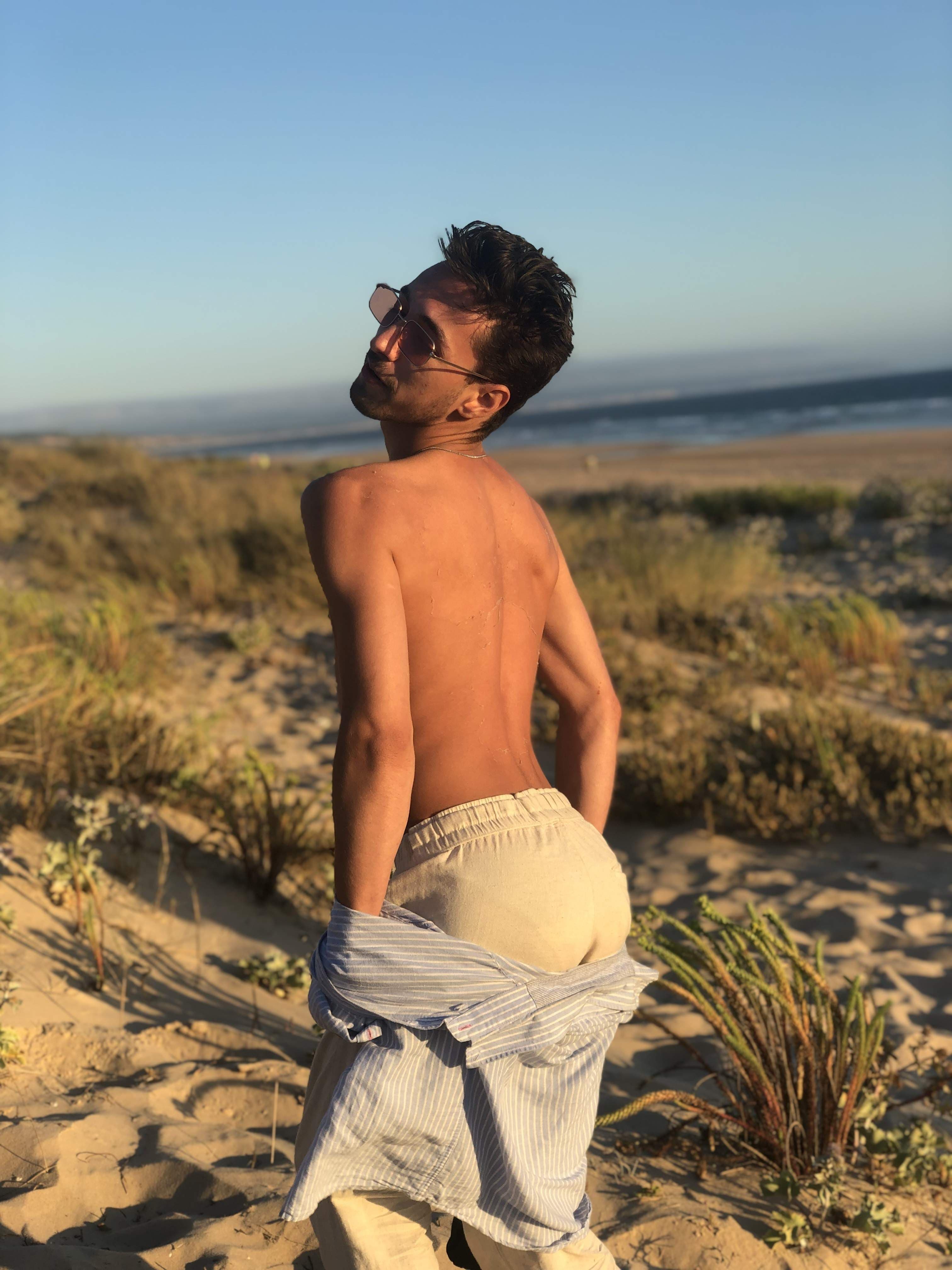 Romeo Bottom - Boy in the Mirror