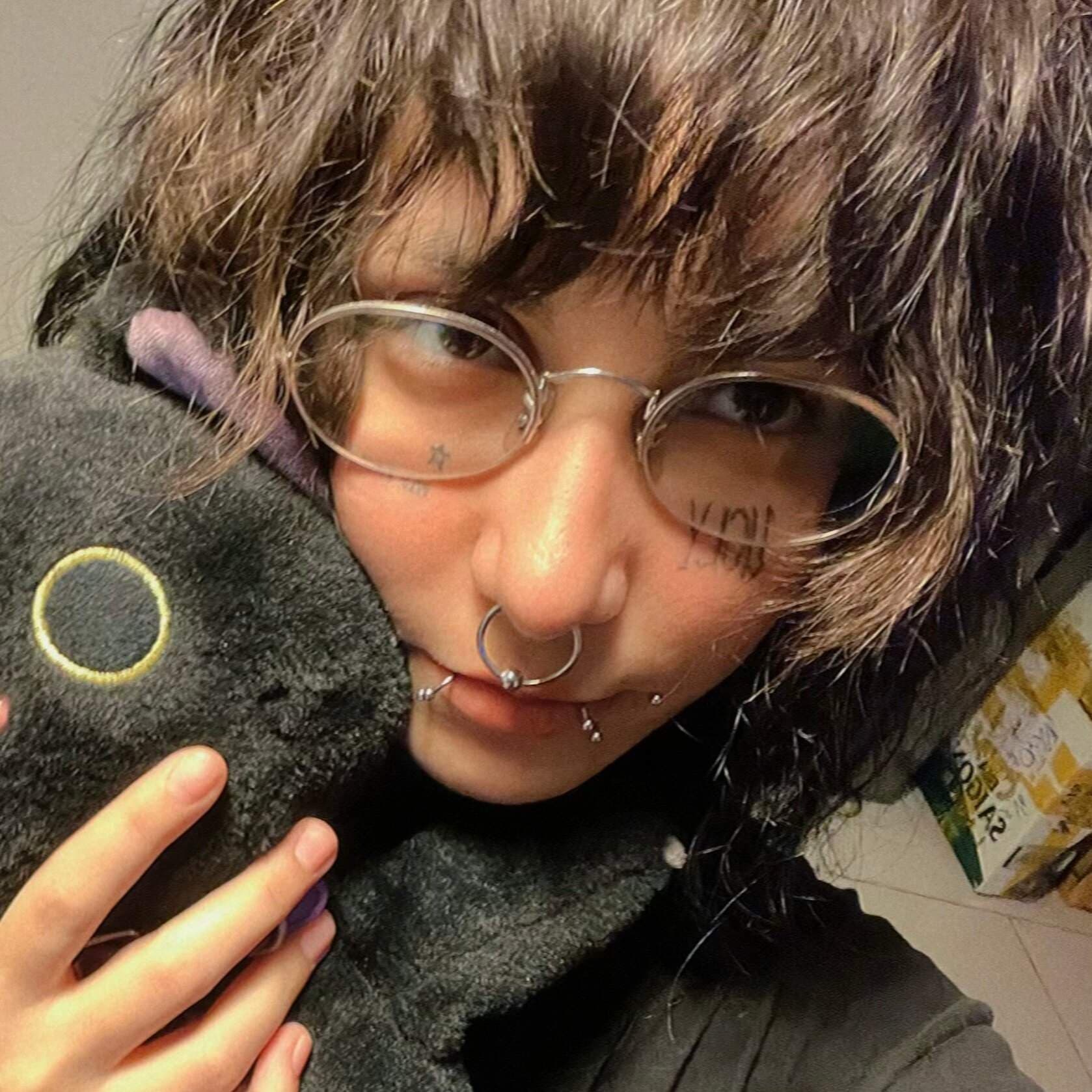 Itzel Sparrow 𝜗𝜚