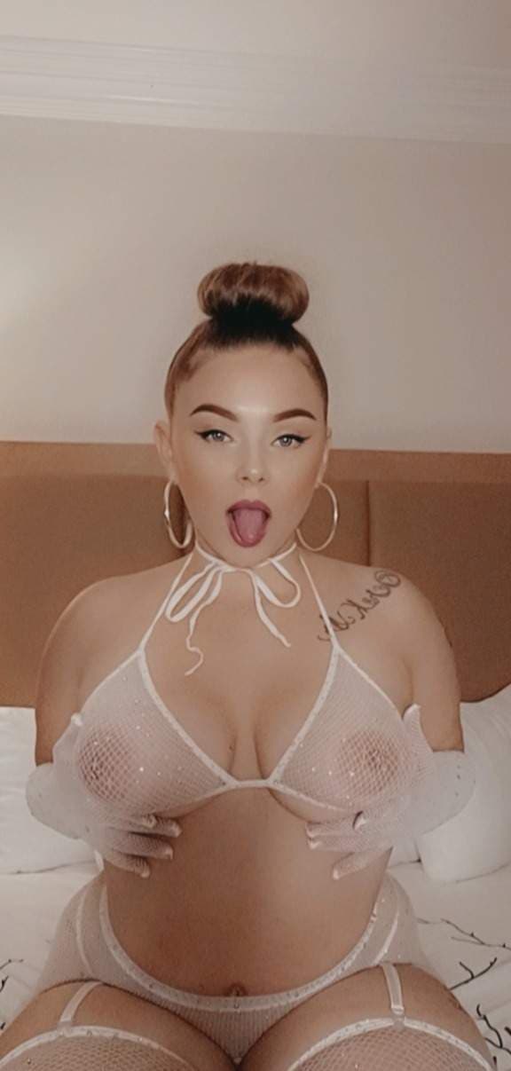 LovelyNicolee