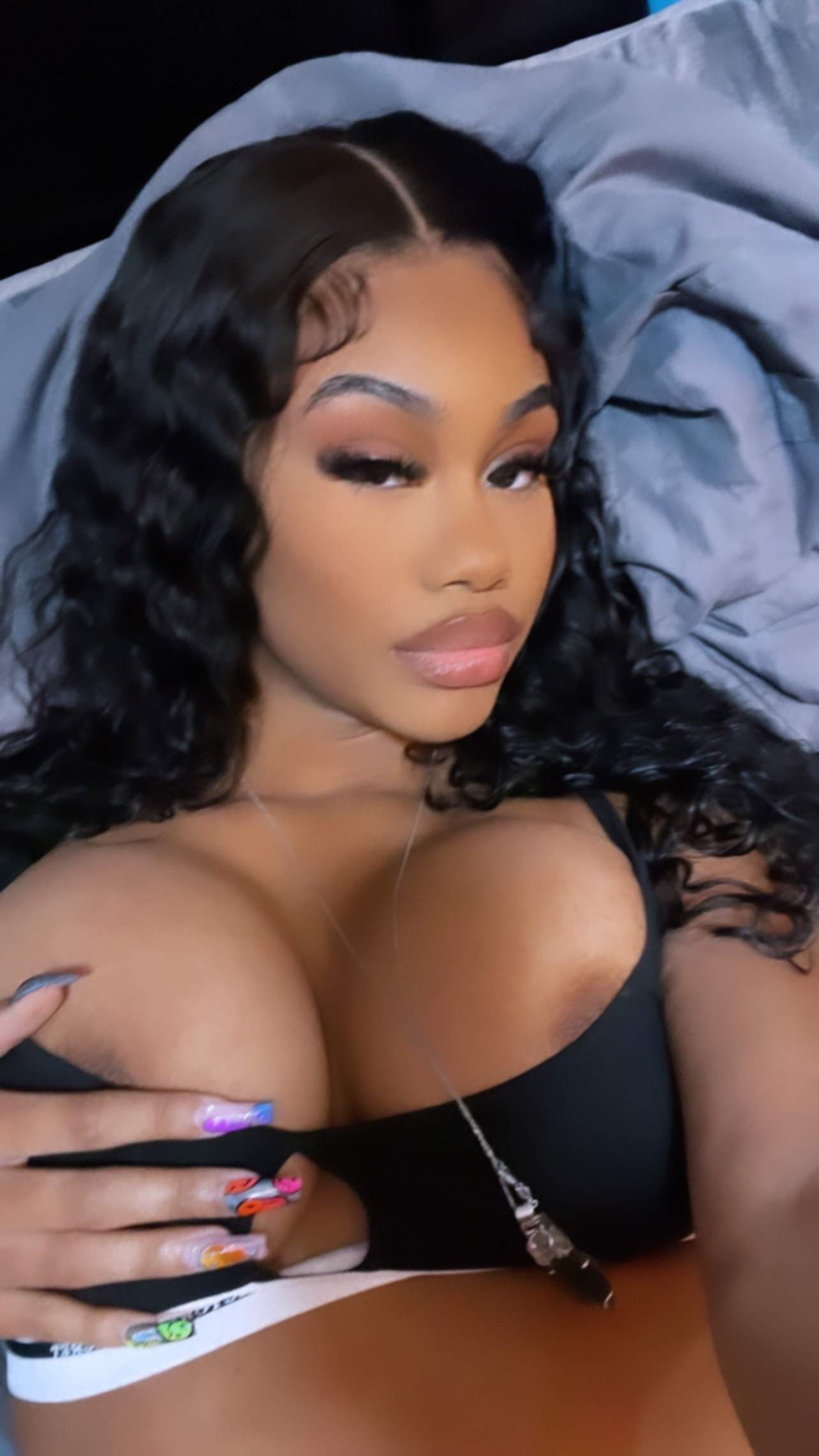 DK$