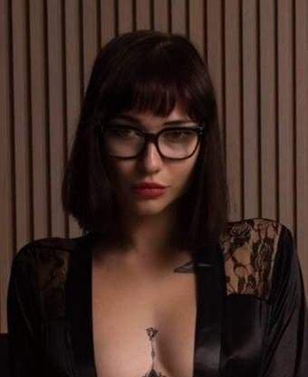 Mia