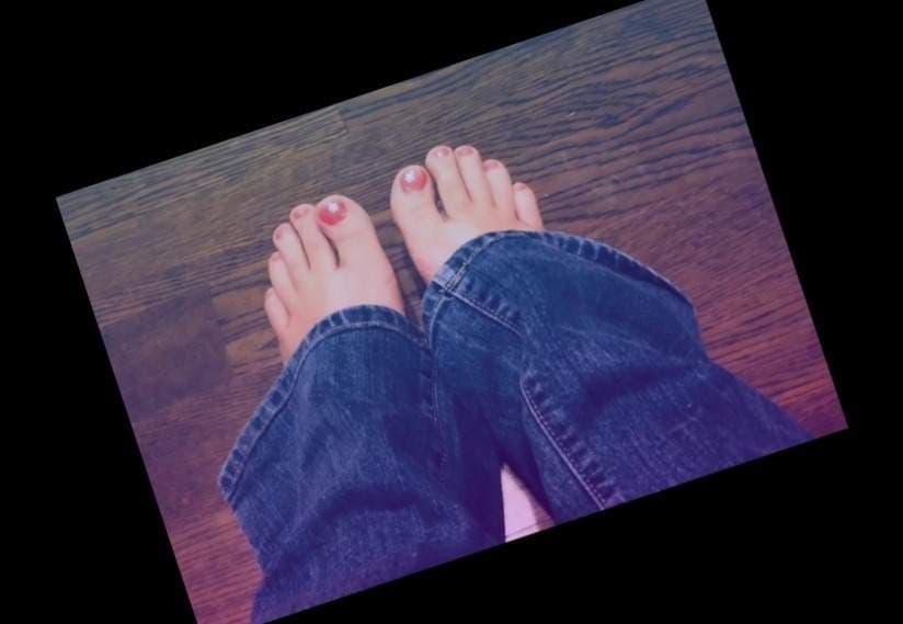 Rylee Veil Feet