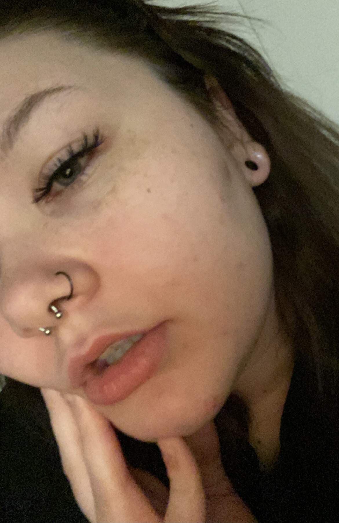 BUZZ BlTCH