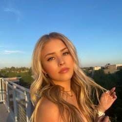 Hayden Cauthron👱🏼♀️