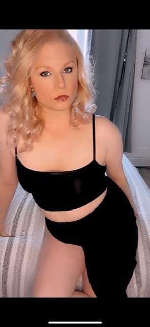 Olivia Phoenixx