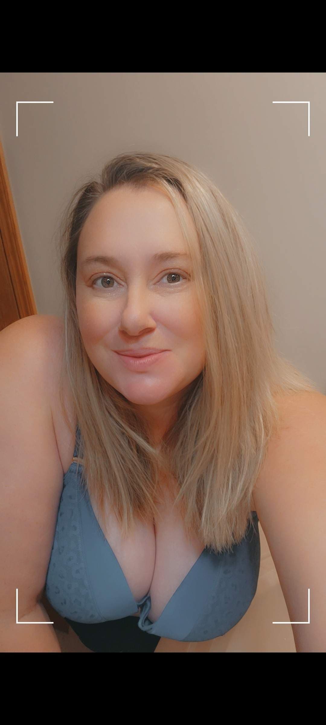 Riskyrachel6