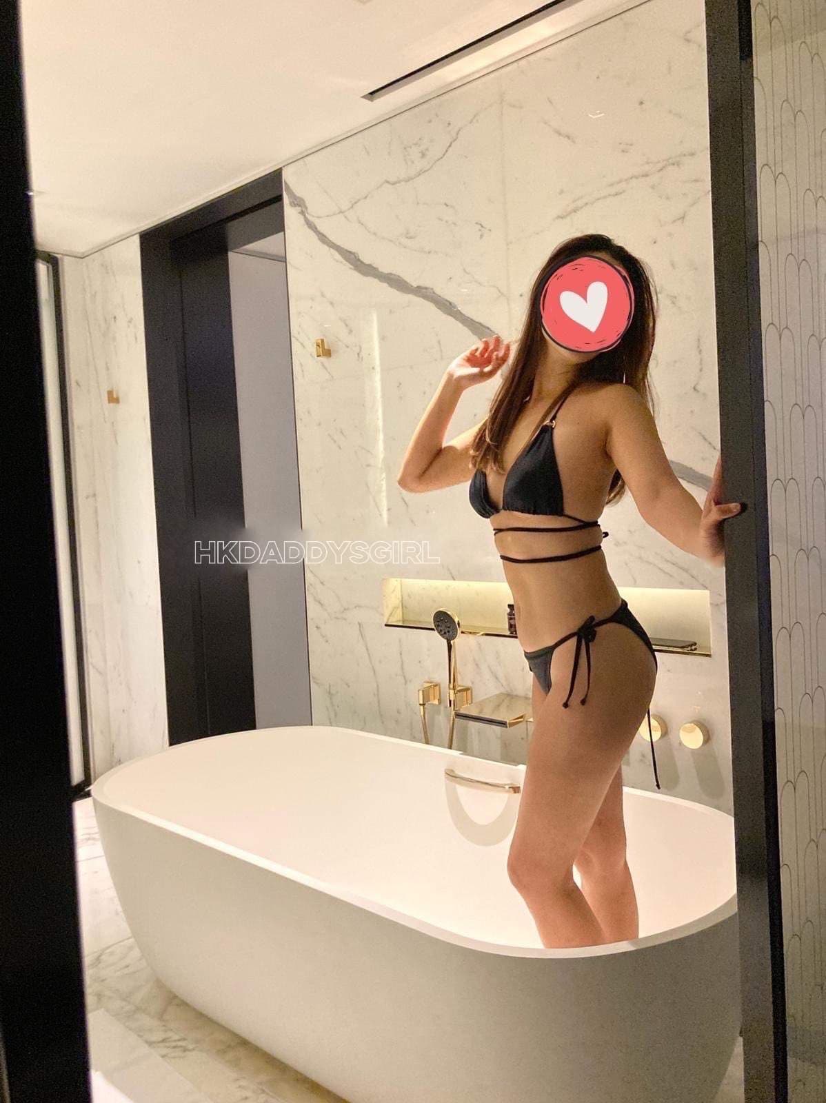 HkDaddysGirl
