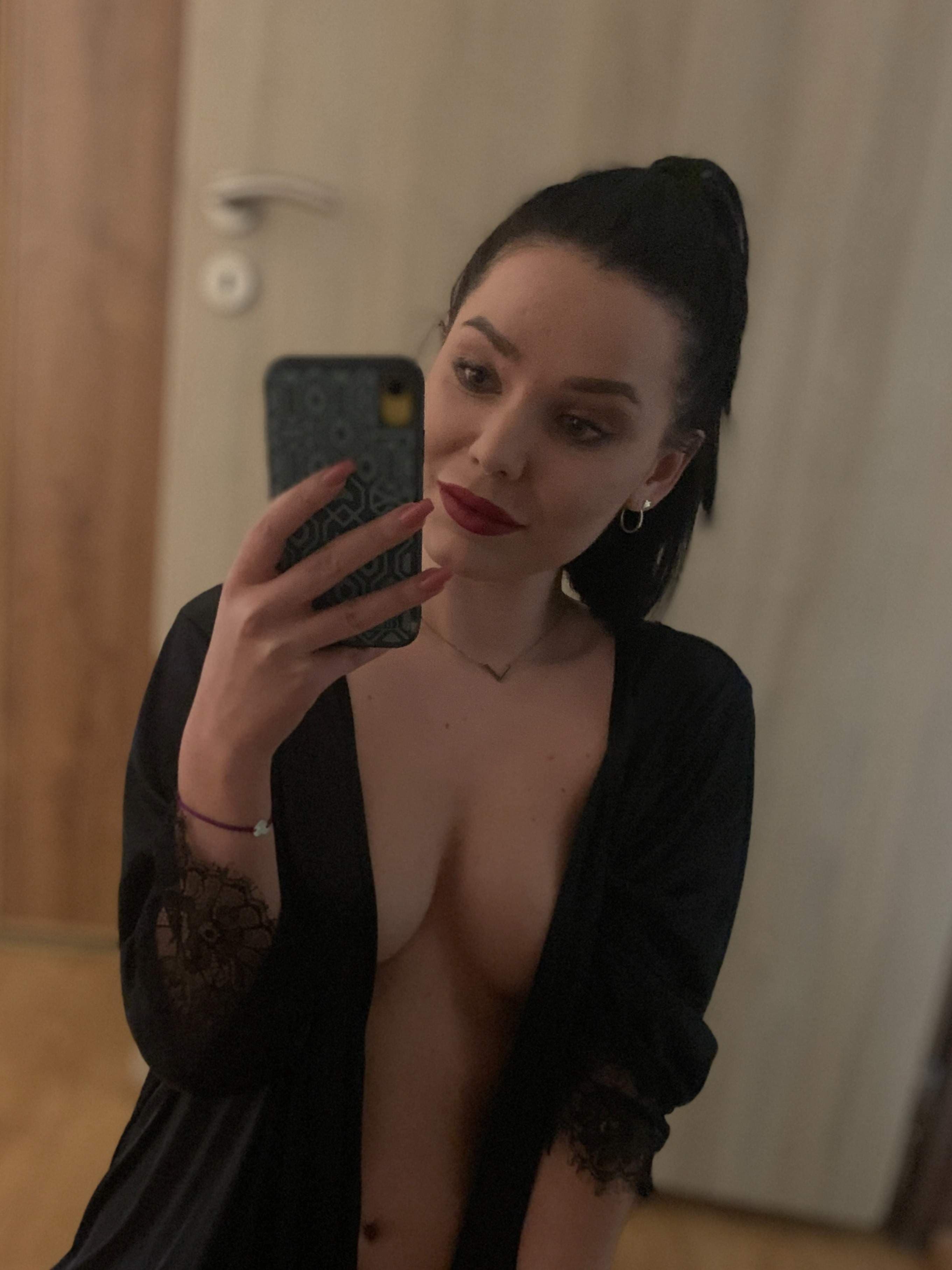 🎈Claire Rose 🔥😈