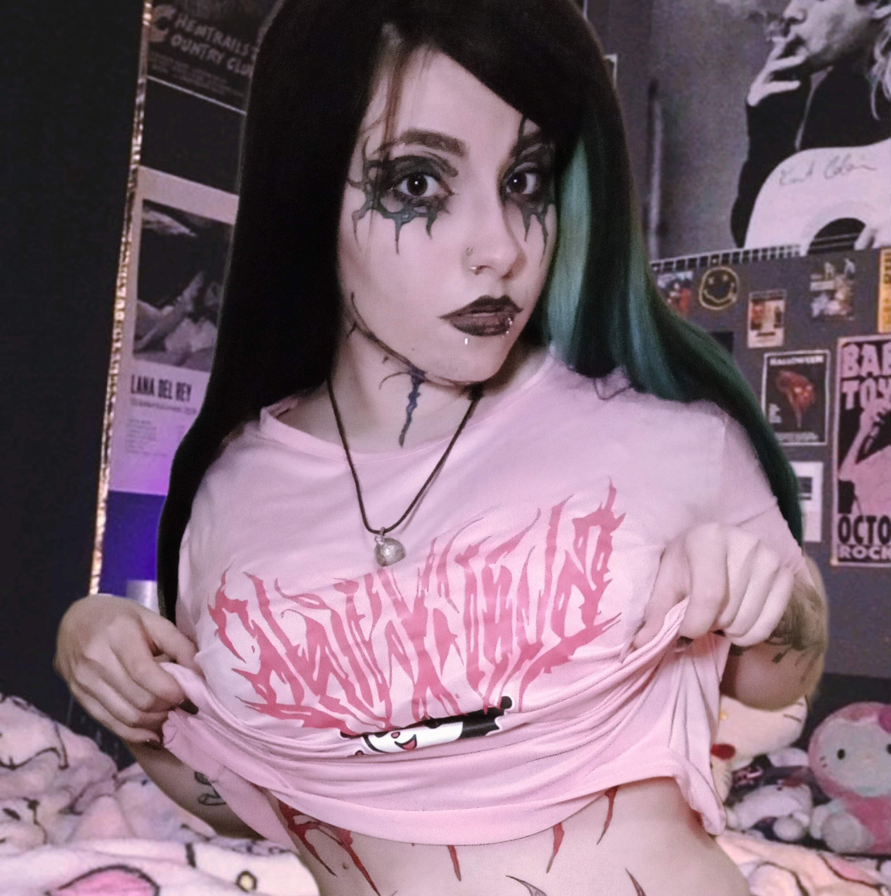 Nasty Girl Vip