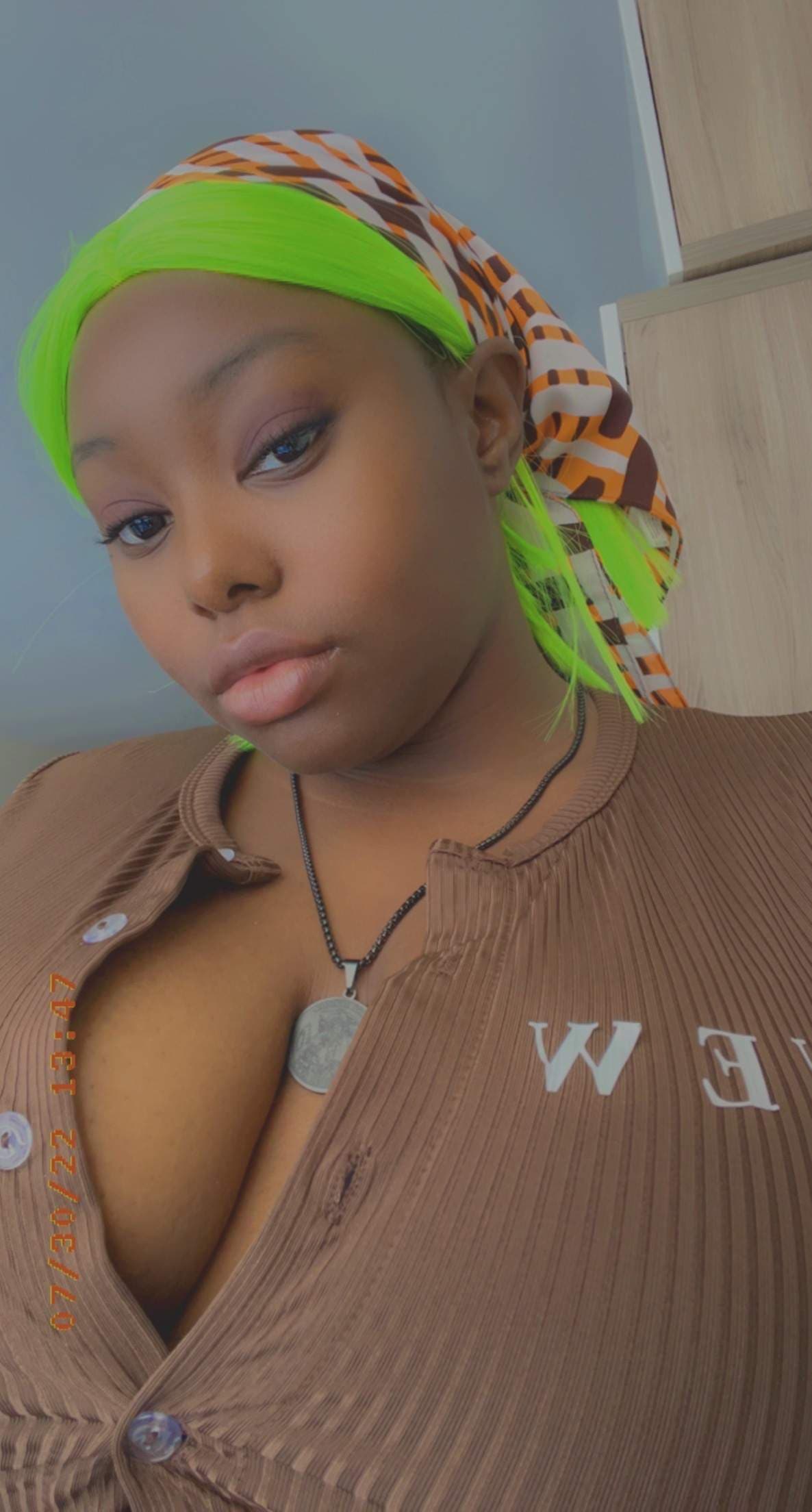 Your favorite alien slayer 💚