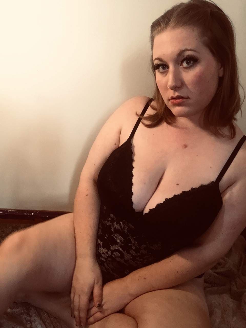🌸 Voluptuous Viv 🌸