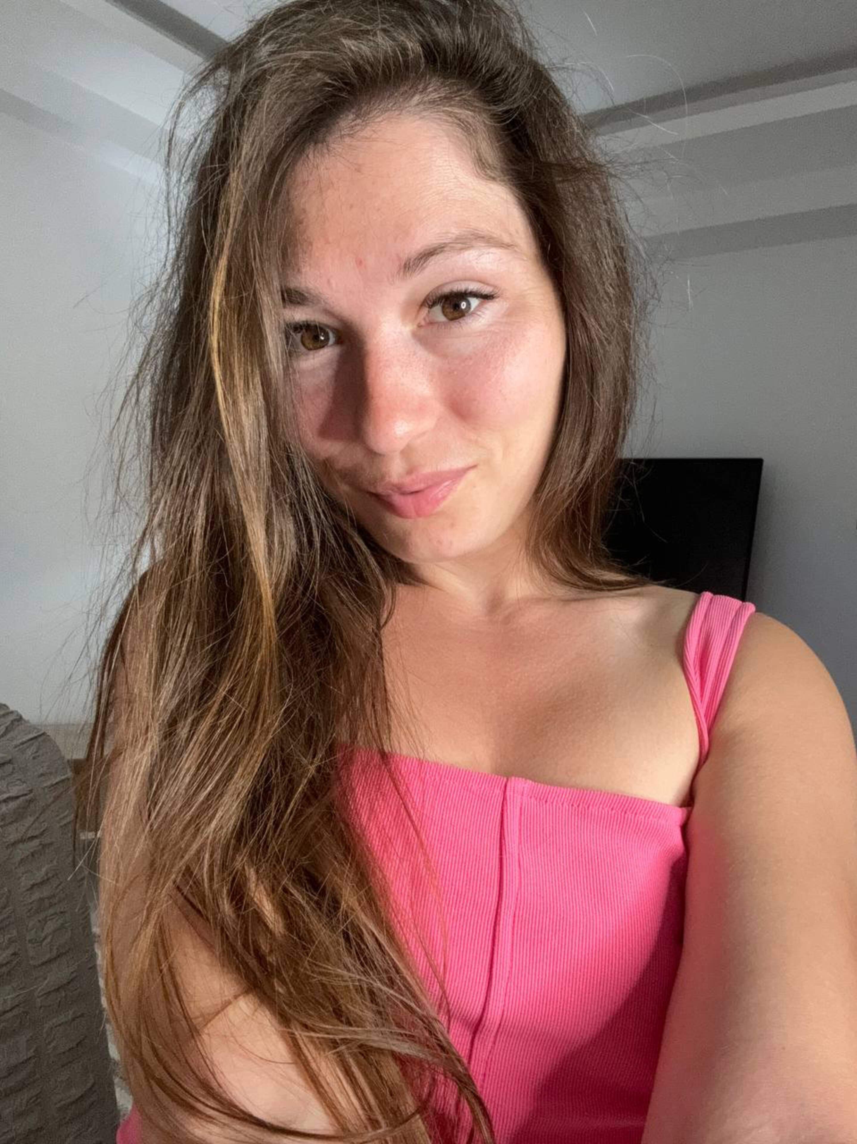 Anna ❤️🔥 Hairy girlfriend