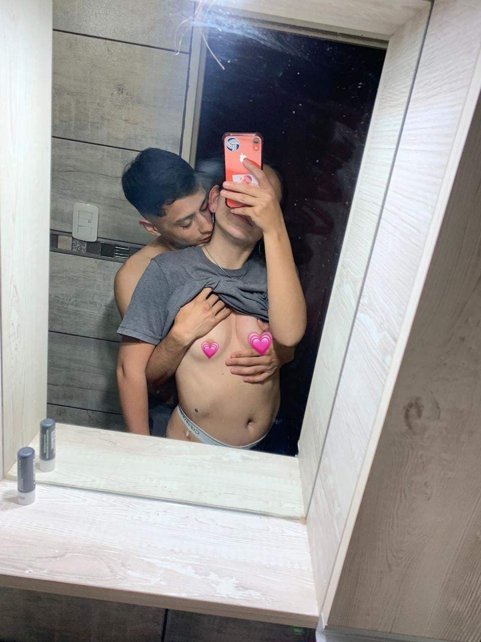 Naked👩🏻❤️💋👨🏽🔥