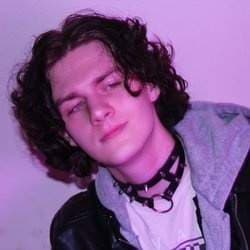 Julian Pouch
