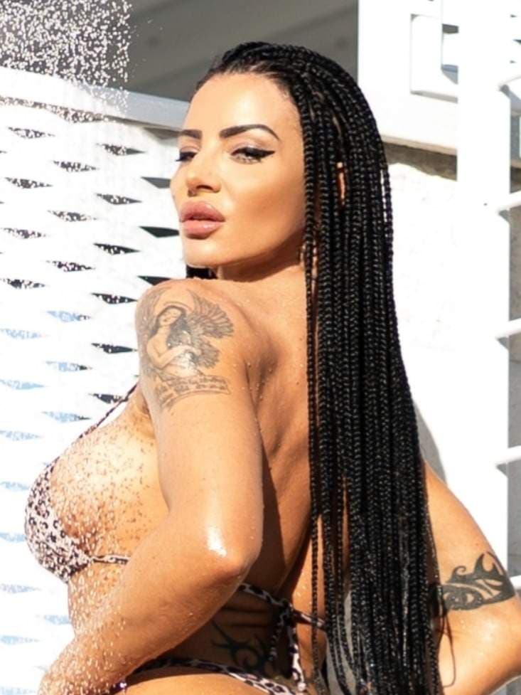 AmandhaFoxOfficial