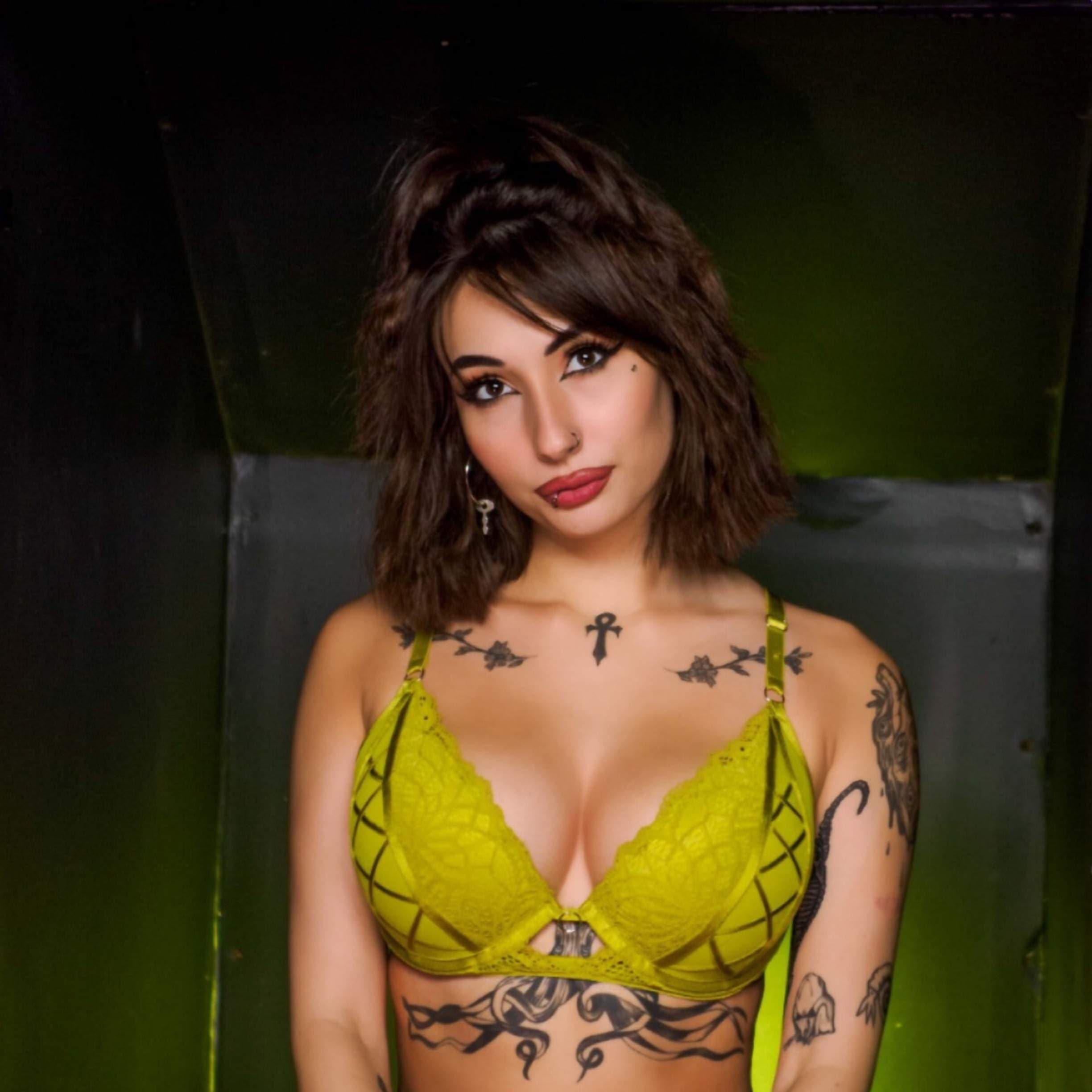 🖤Zeena Valvona🖤