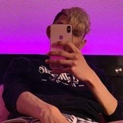 cameron_cruz