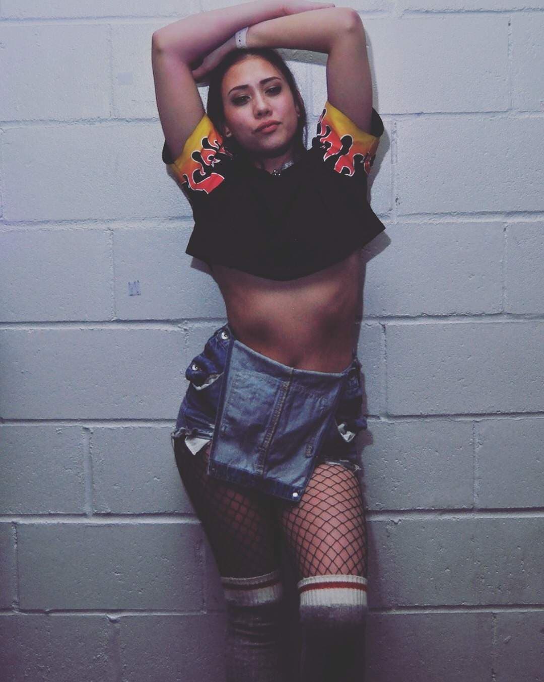 ✨PEACHYY LONDON VIPs✨ March 1 😘