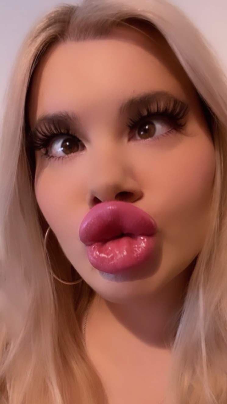Ditzy Dolly