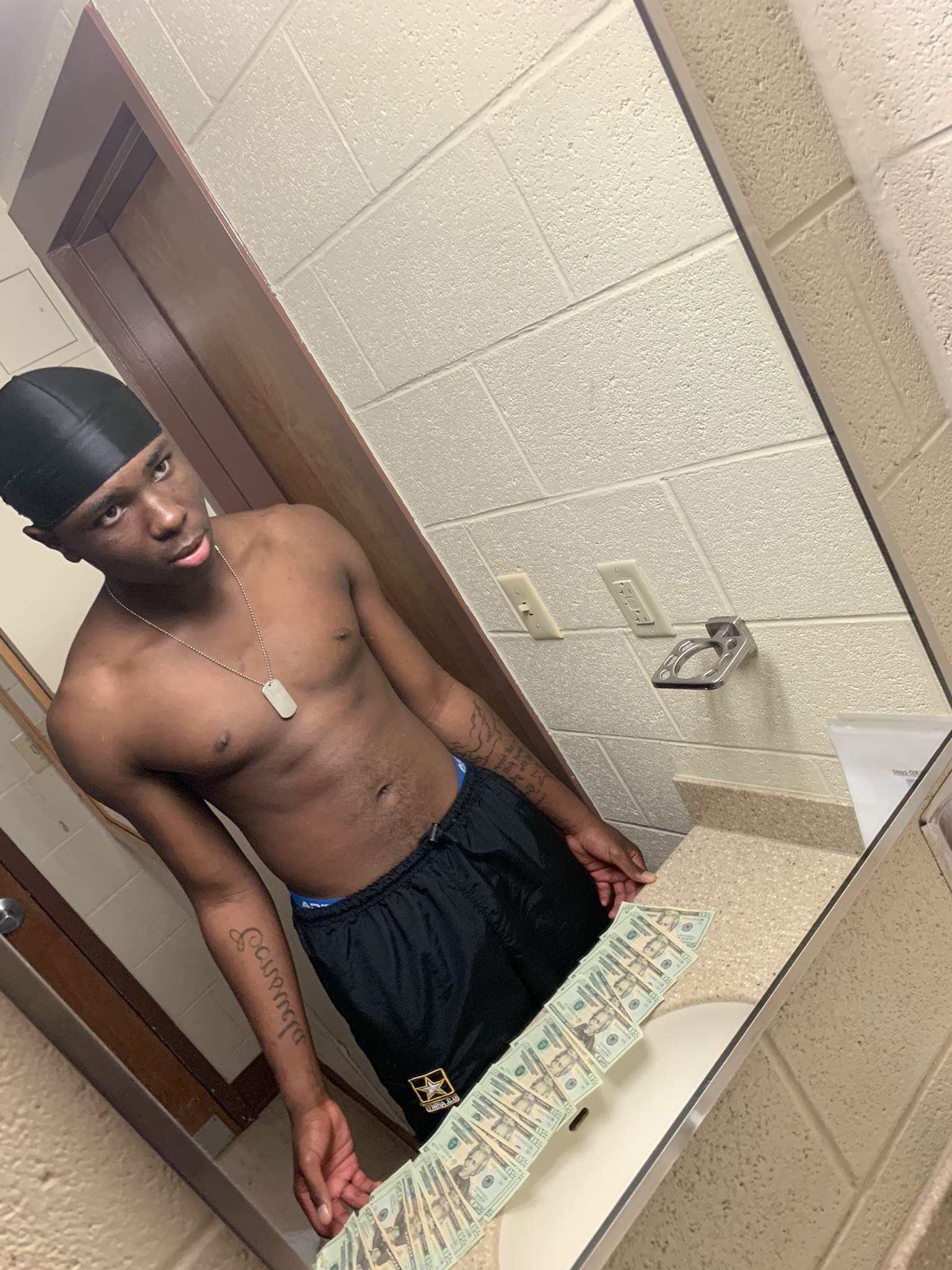 Lovinthots🍆