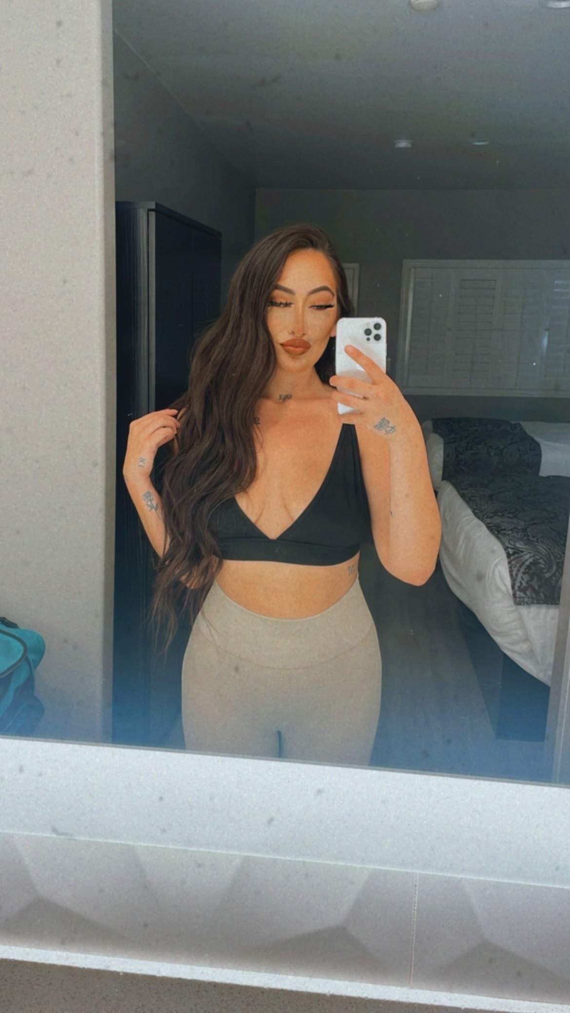 Samantha Lea
