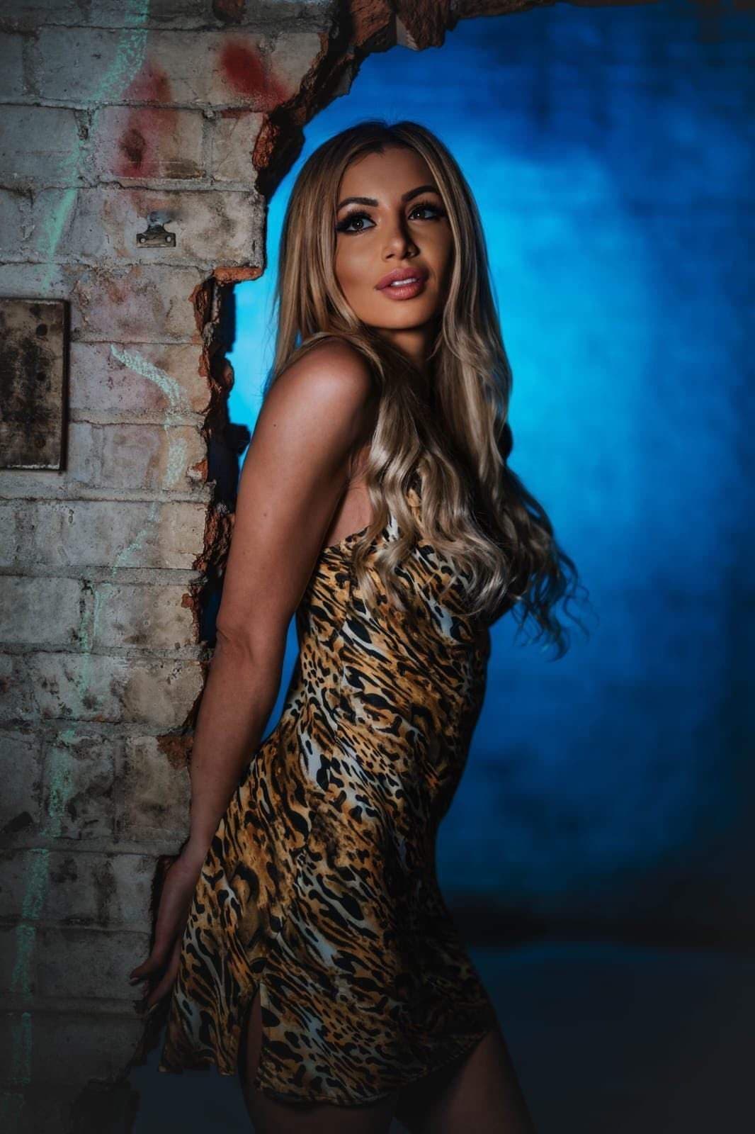 Seductive Eve