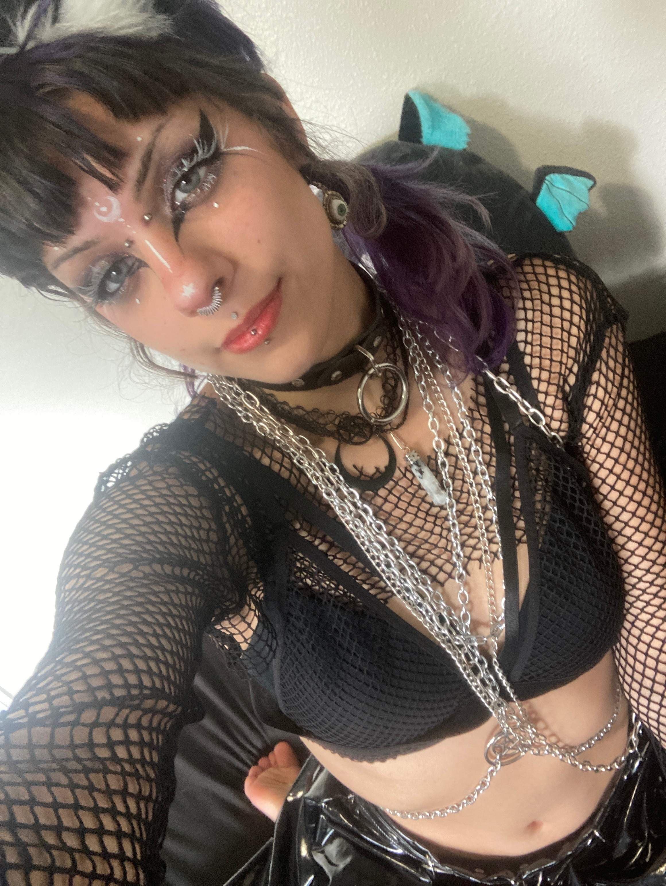 Raven Rose