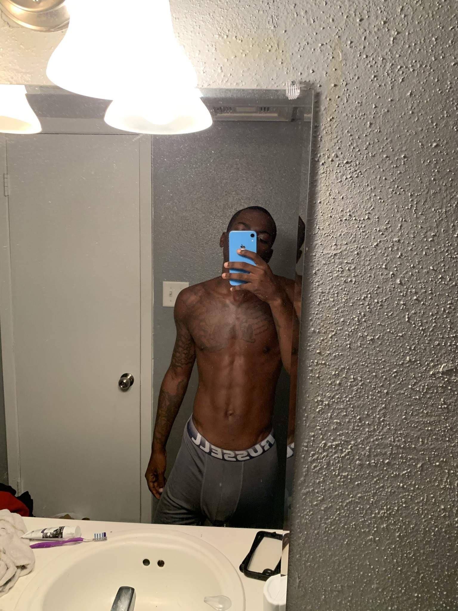 SkinnyWithDick