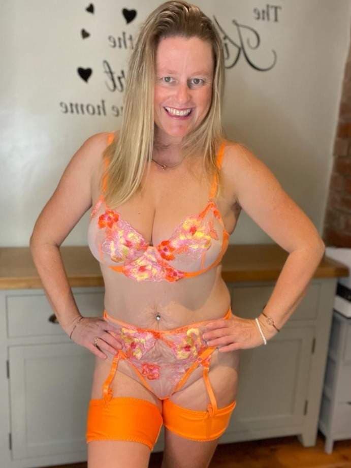 Naughtymariex