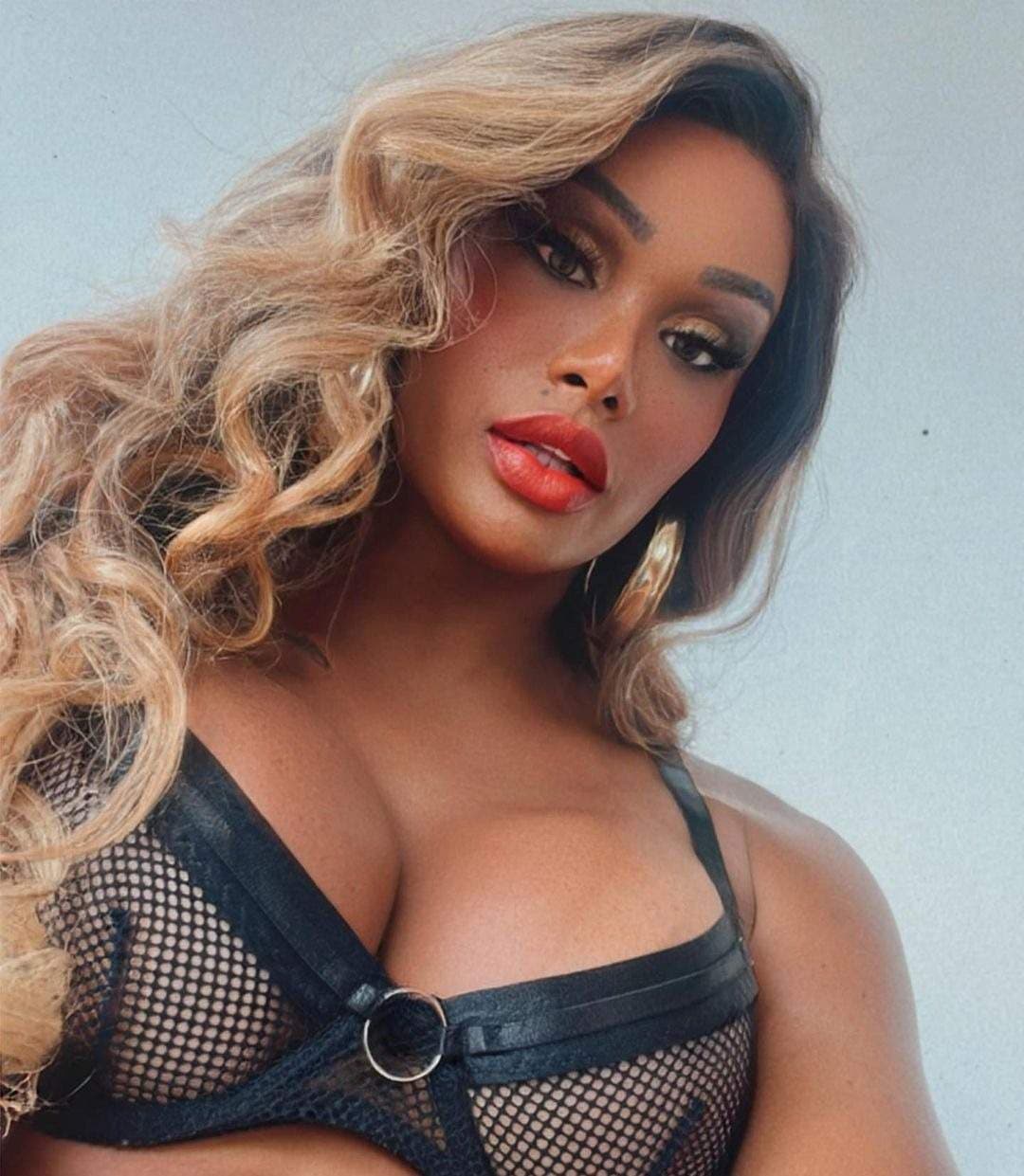 TS Vivi Carvalho