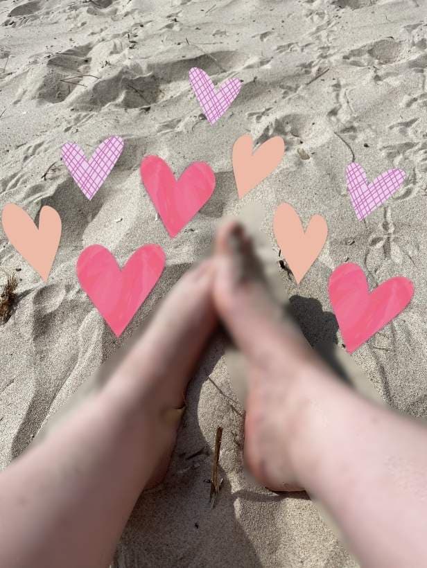 <3