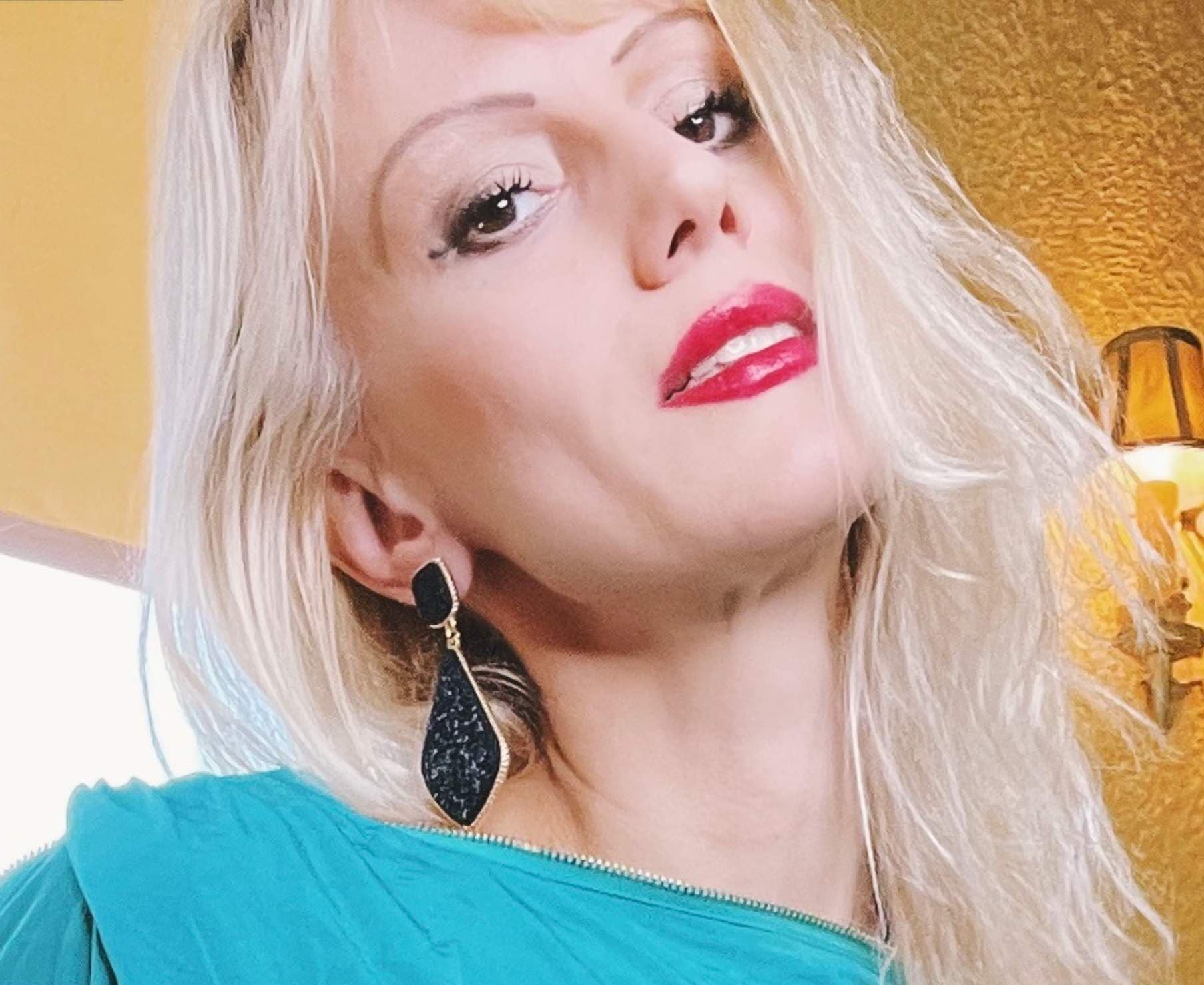 Mistress Karin von Kroft 💋