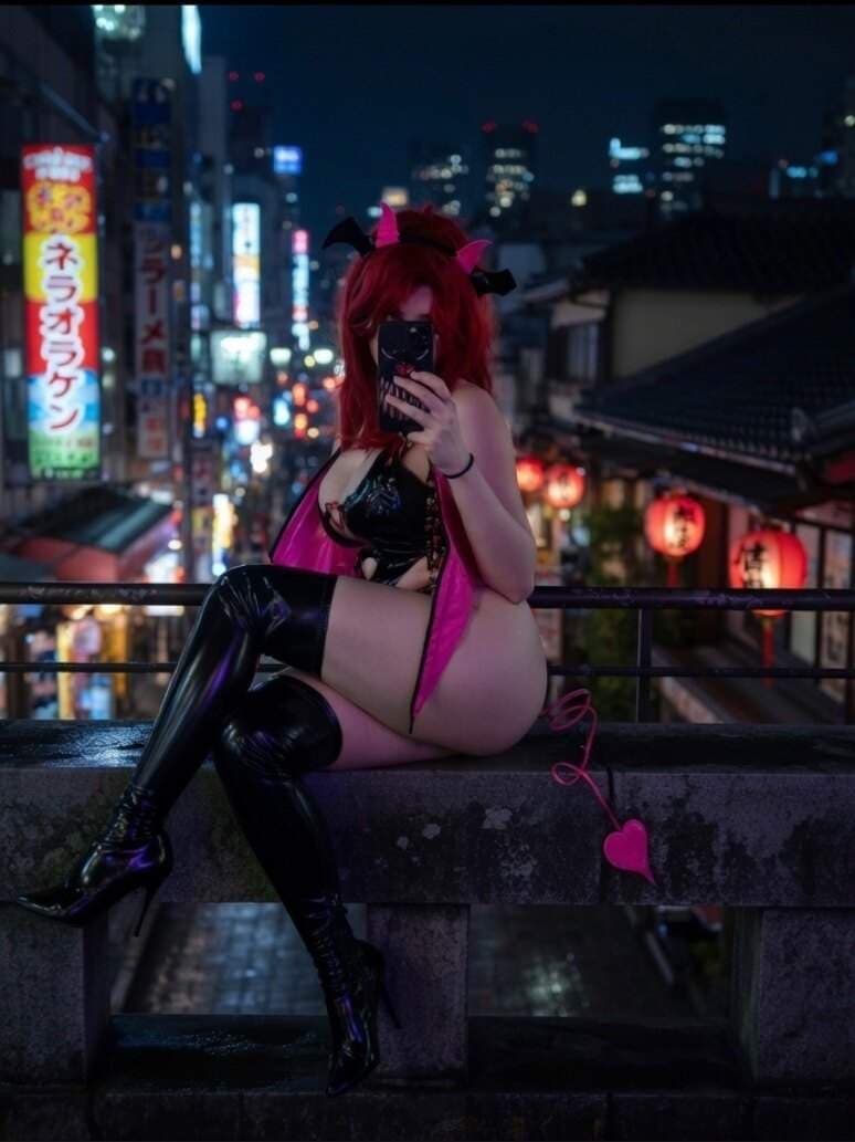 Red V Rave