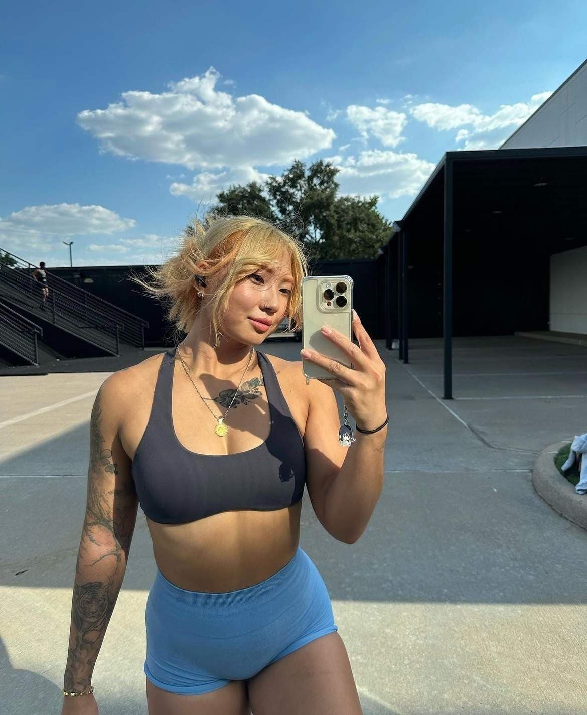 Leigh Laurel