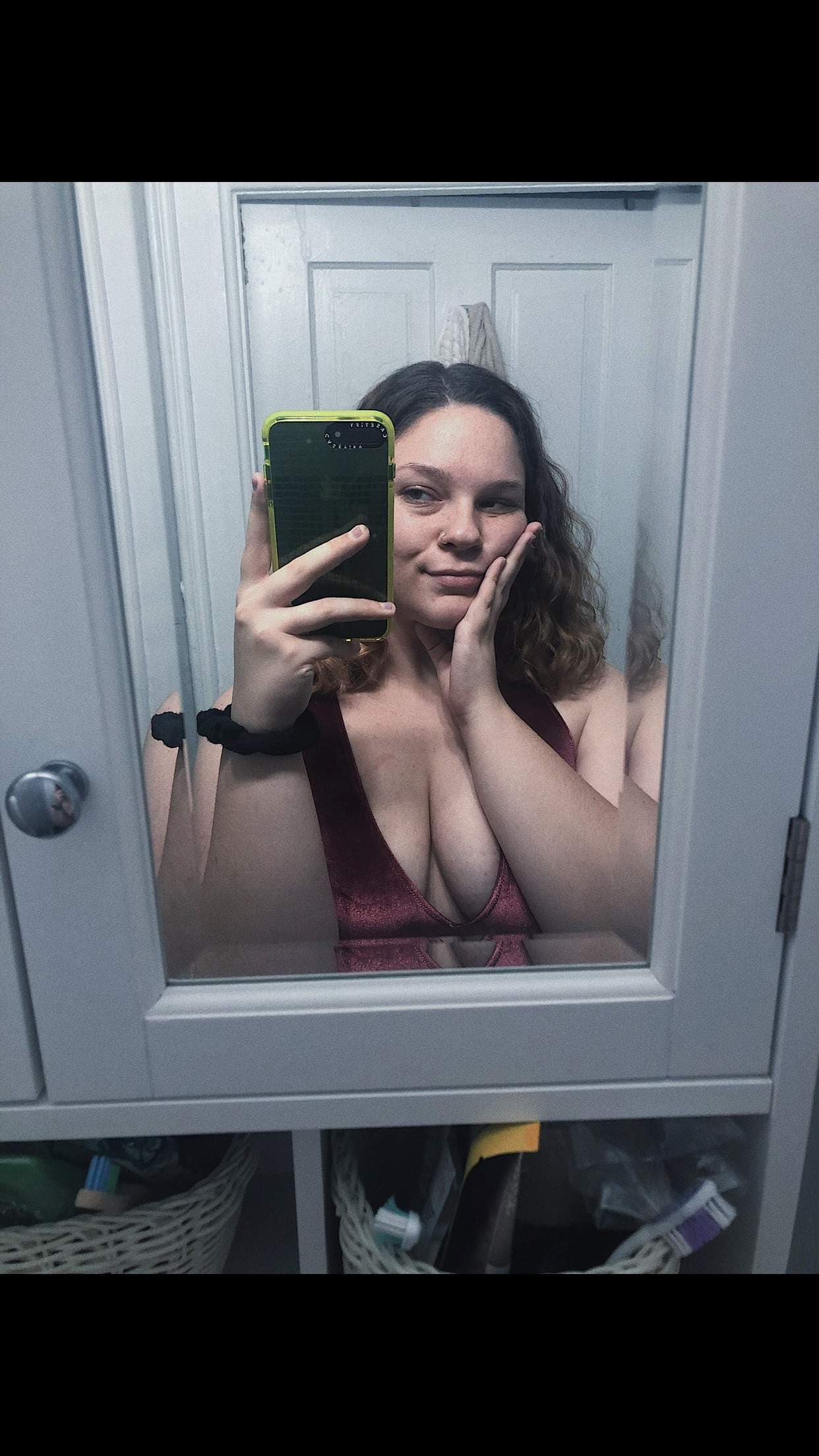 V.