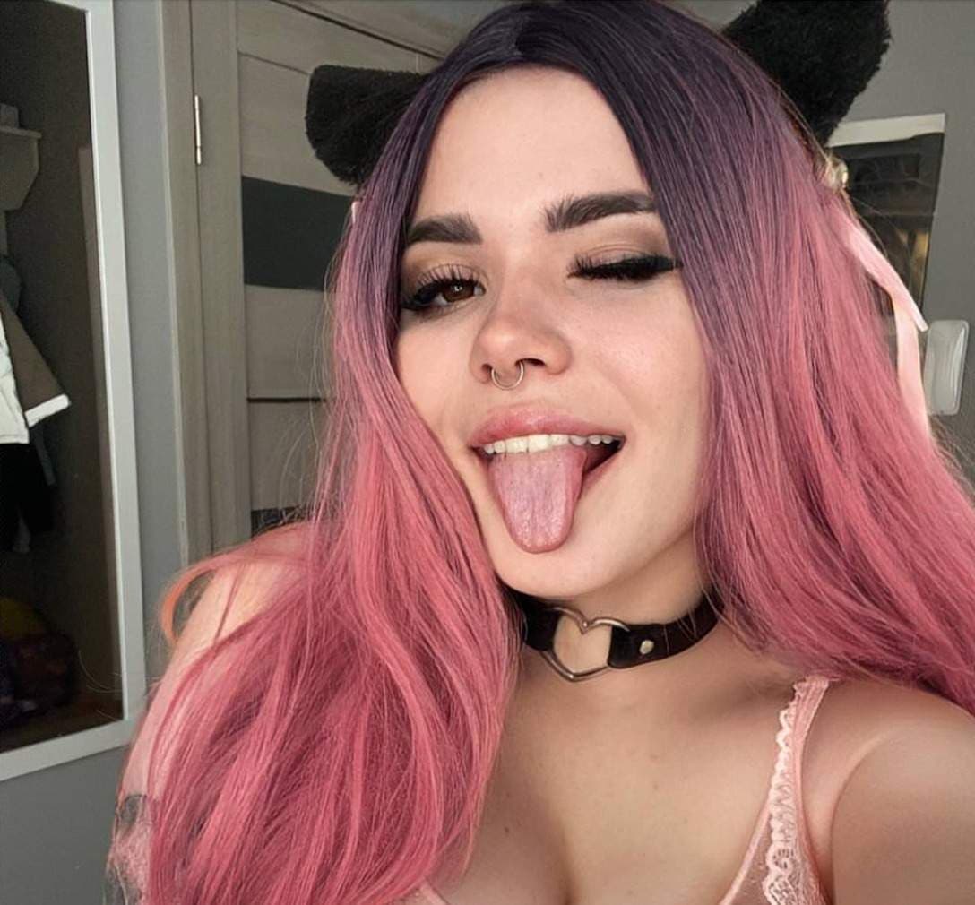 Victoria (18) 💖