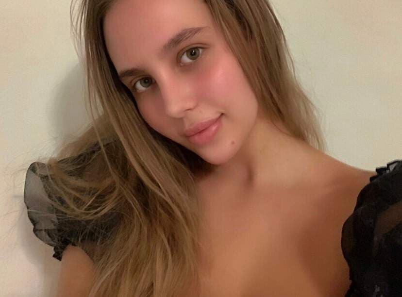 EMMY EVANS 💓 thief of your heart