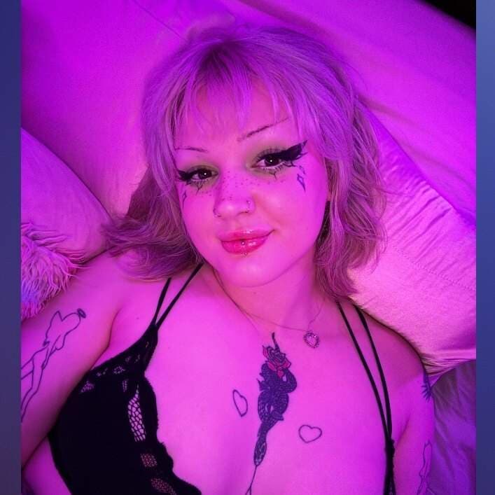 g r o 0 v y b a b y 🍒🔪