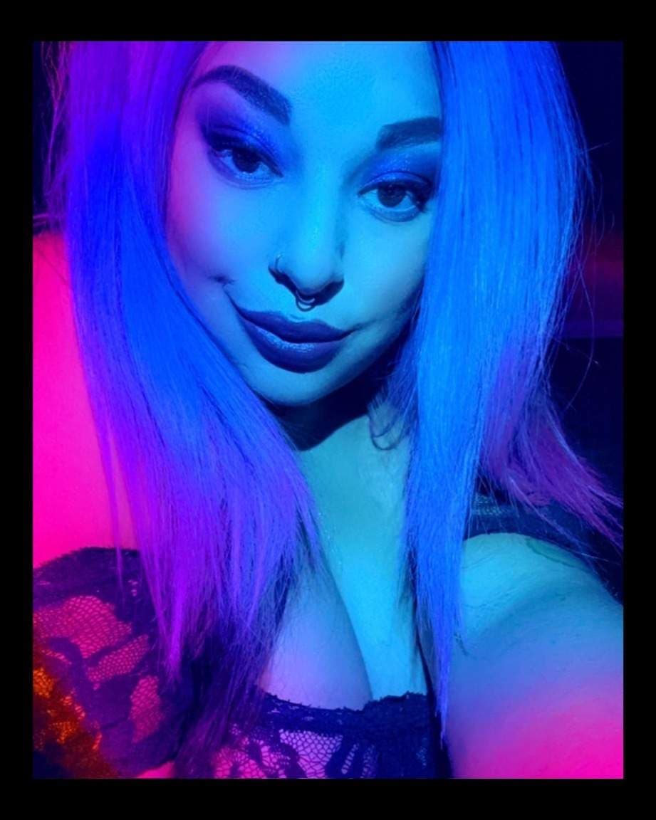 Queenie🍄👑👽