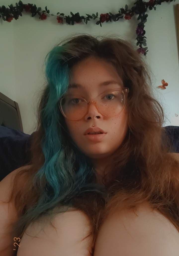 Elle Plush