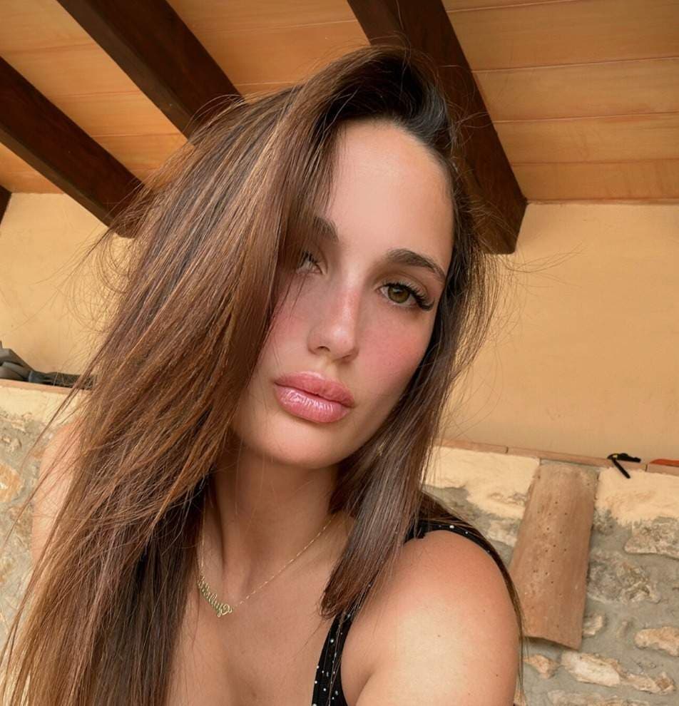 𝓐𝓷𝓷𝓲𝓮 👅 | NAUGHTIEST STEPMOTHER ON OF 🤤💦