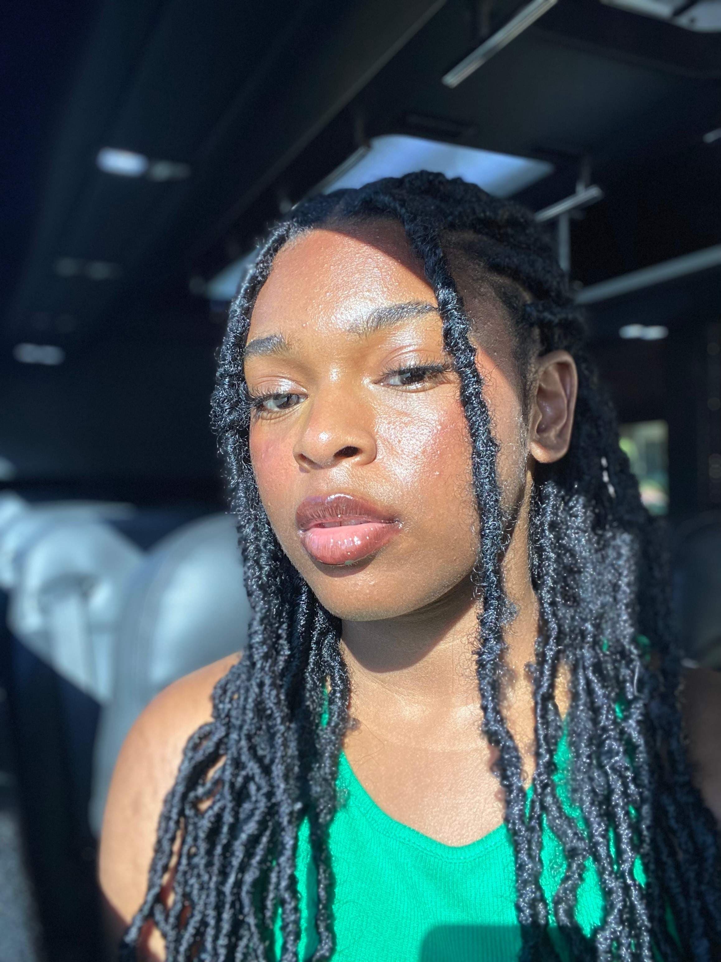 Vee<3