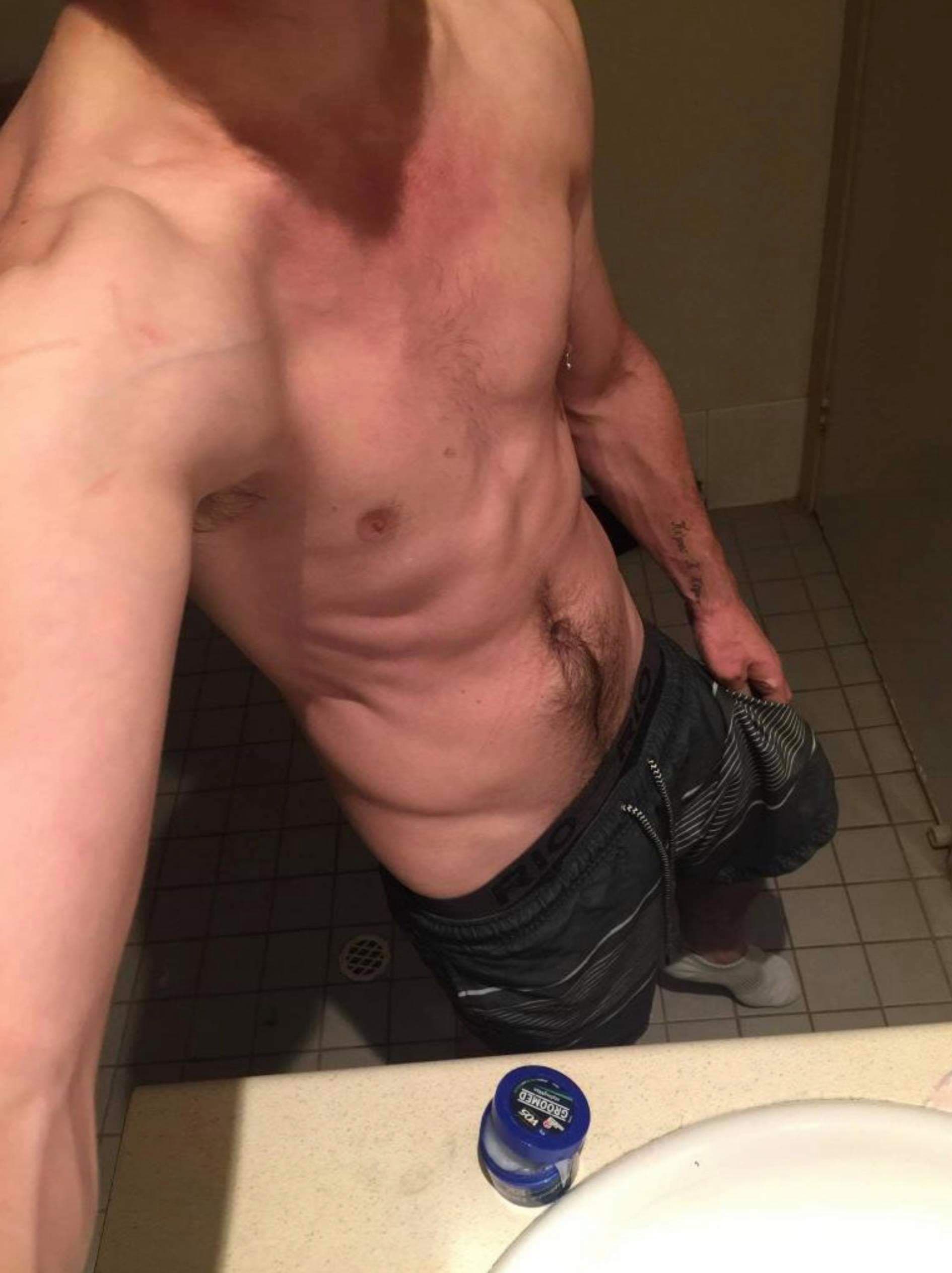 HUNG 8